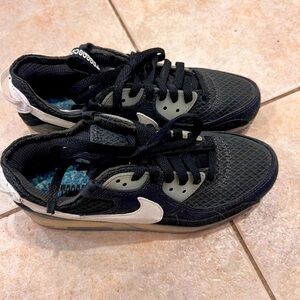 Nike Air Max Terrascape 90 men's 6.5/ women's 8.5